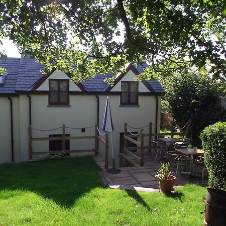 Carpenters Cottages Llanishen Buitenkant foto
